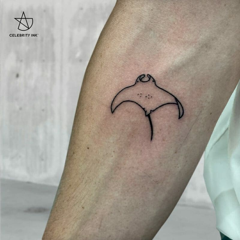 Love  Sex  12 Gorgeous Stingray Tattoos Youll Want to Get Inked ASAP   POPSUGAR Love  Sex Photo 14